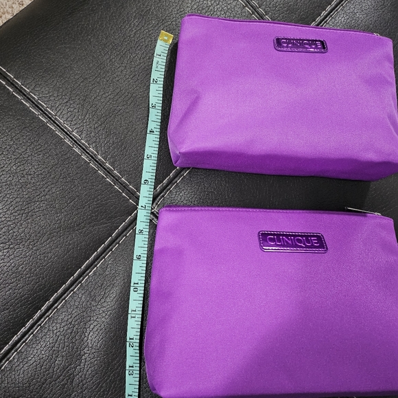 2 Clinique Bags Purple - Picture 2 of 4